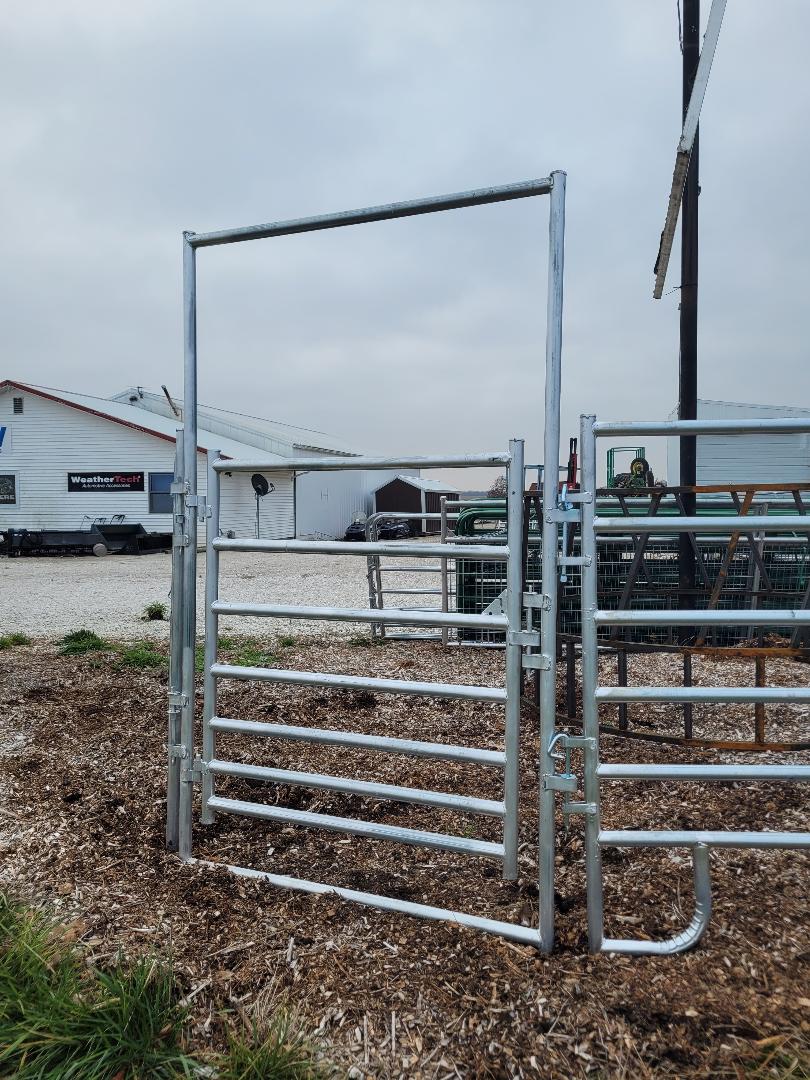 Galvanized 10' corral panel